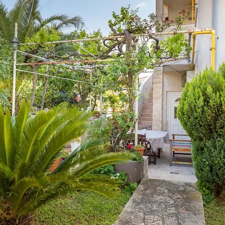 3 Bedroom Awesome Apartment In Pula Apartment Pula